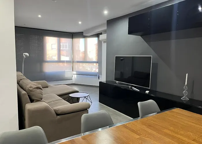 Apartamento Superior Junto Al Recinto Ferial De 2 Dormitorios